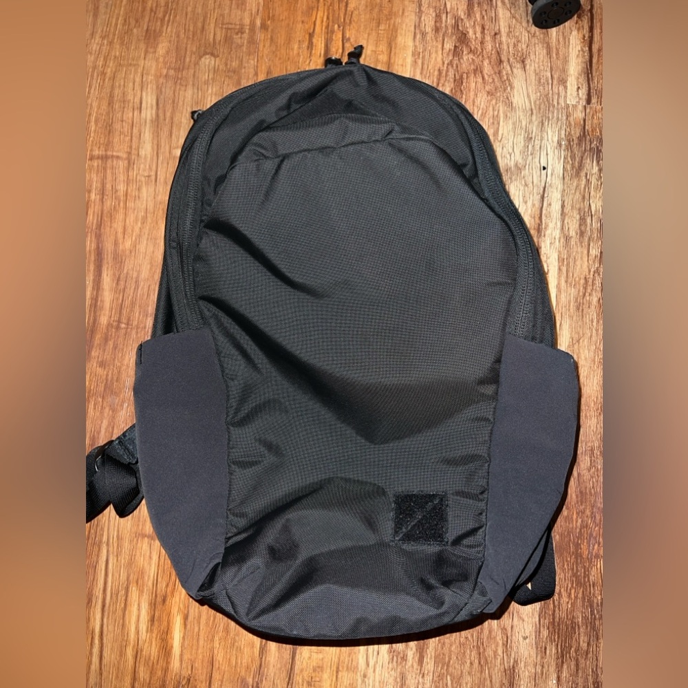 Evergoods CHZ 26 - Black Backpack